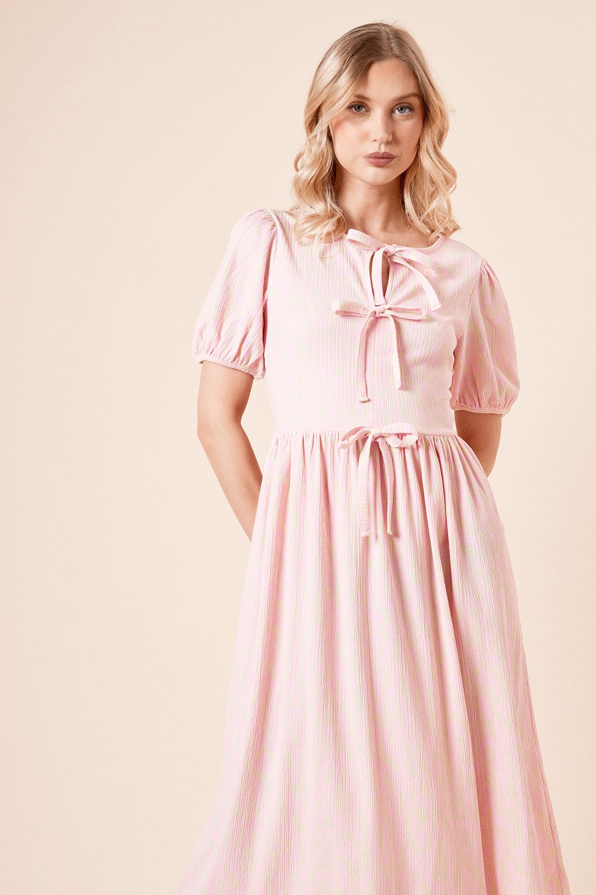 Dorothy Perkins Pink Animal Bow Tie Front Puff Sleeve Jersey Midi Dress Pink image 2