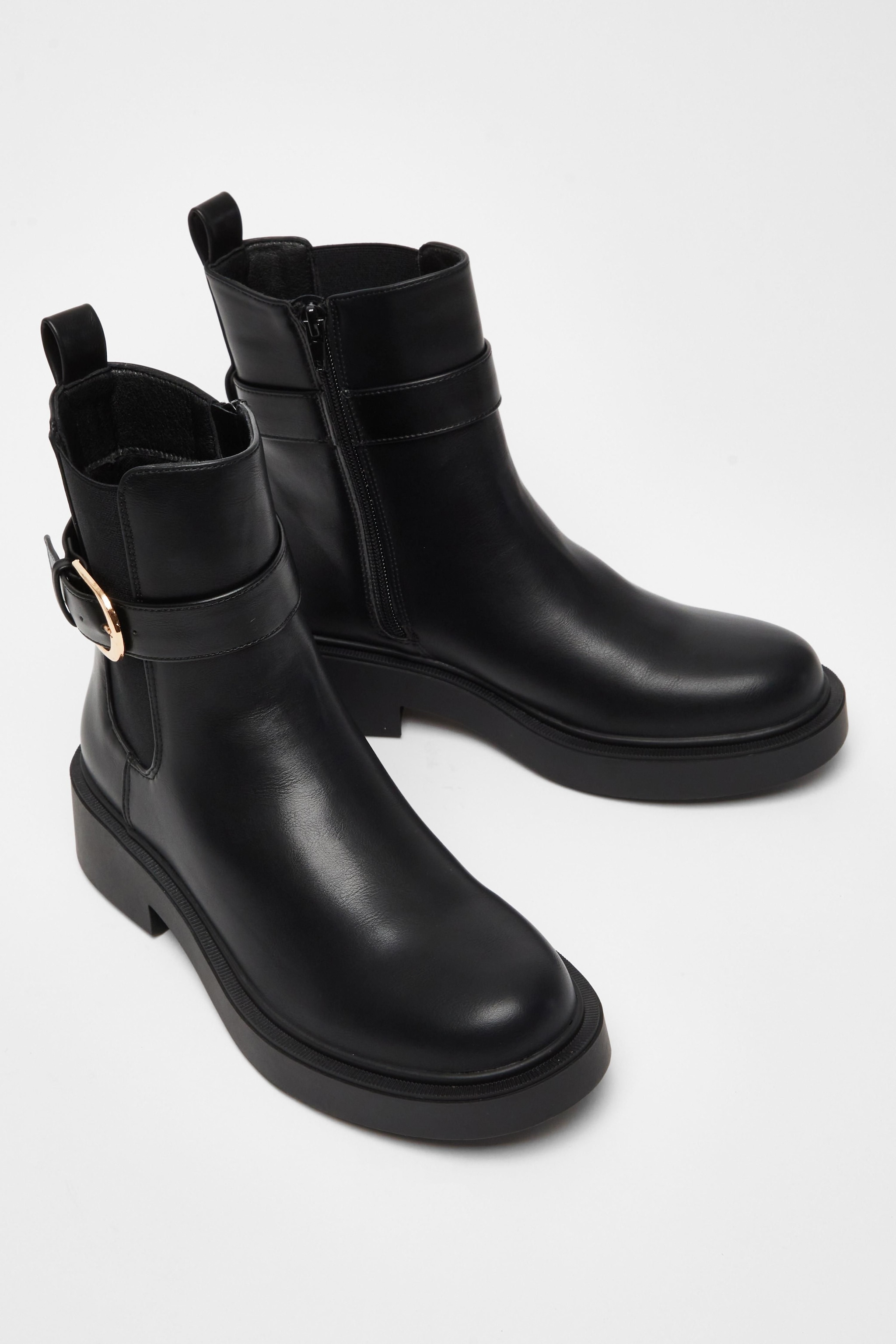 Quiz Black Faux Leather Chunky Buckle Boots image 2