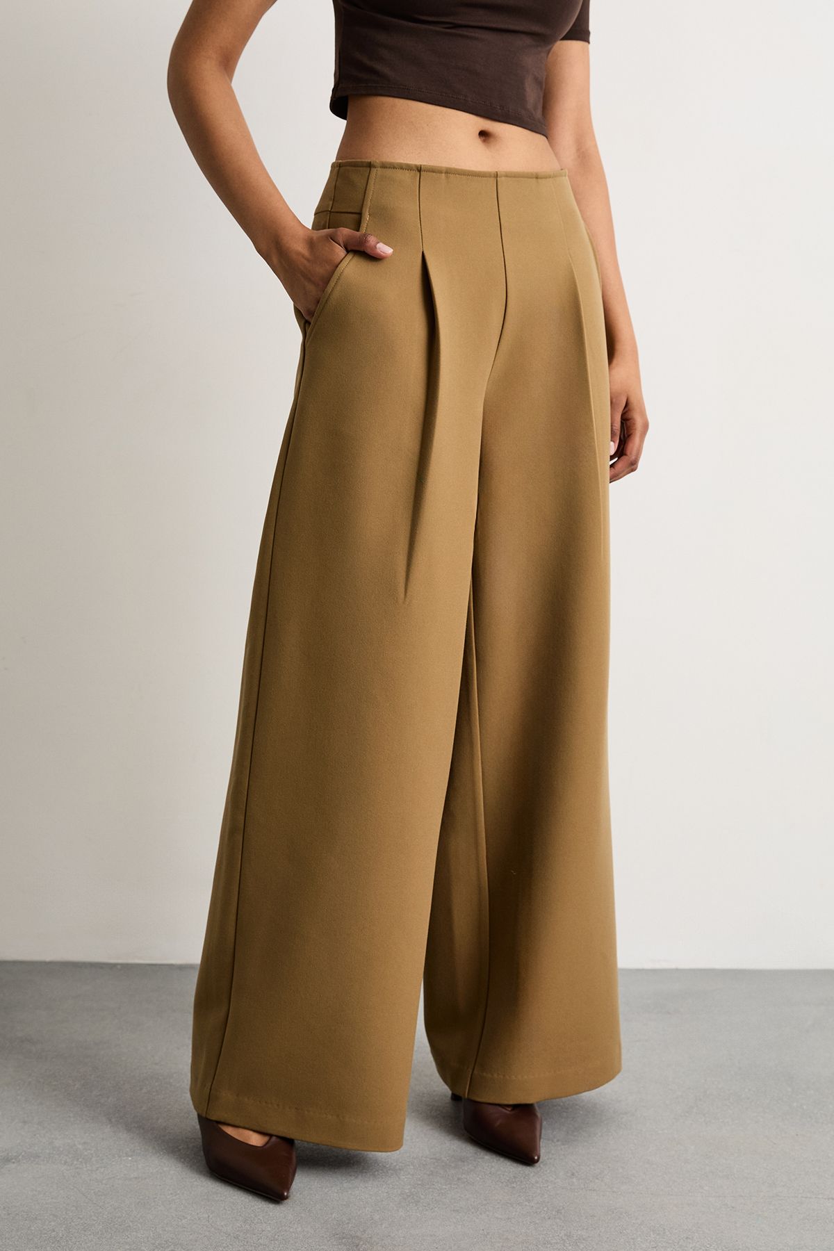 Warehouse The Premium Wide Leg Tailored Trousers Beige image 2