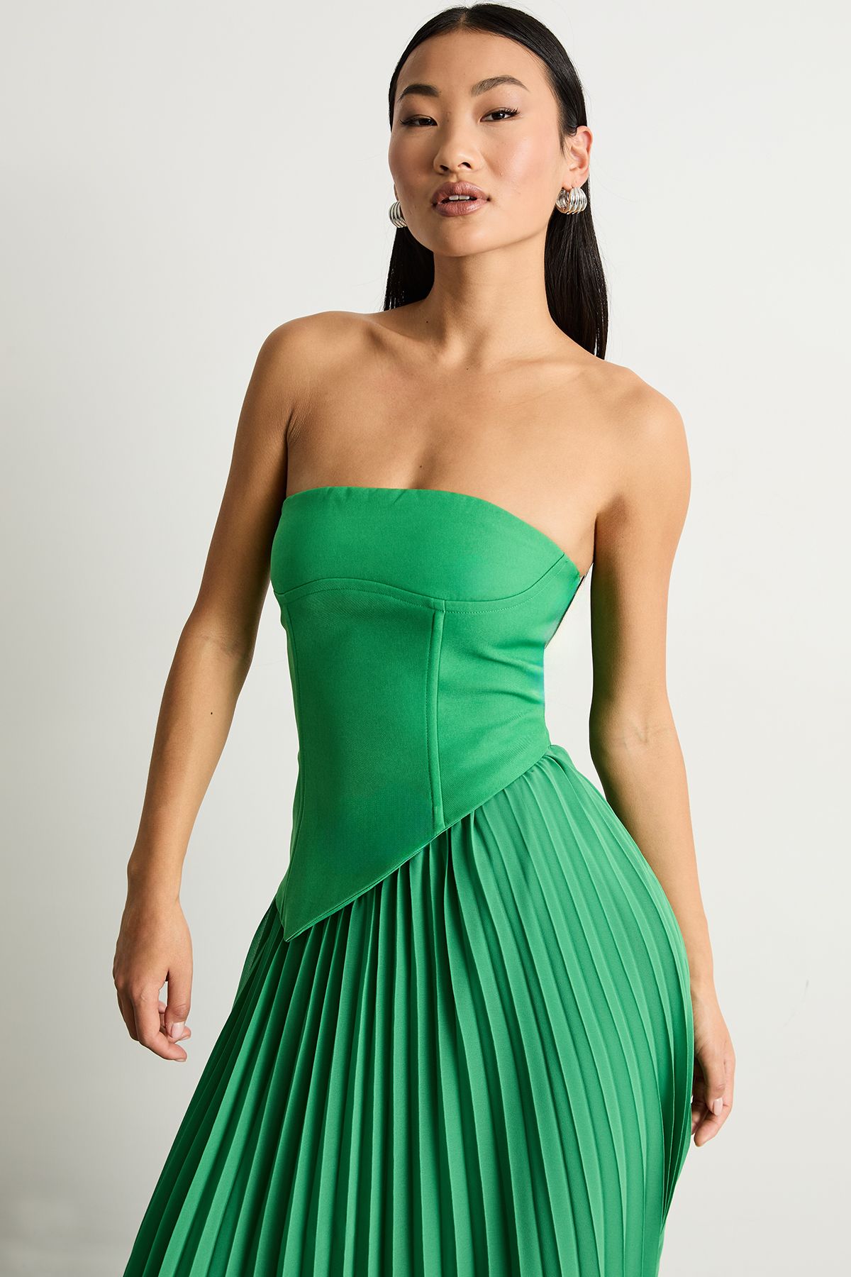 Warehouse Petite Bandeau Bodice Pleated Chiffon Midi Dress Green image 2