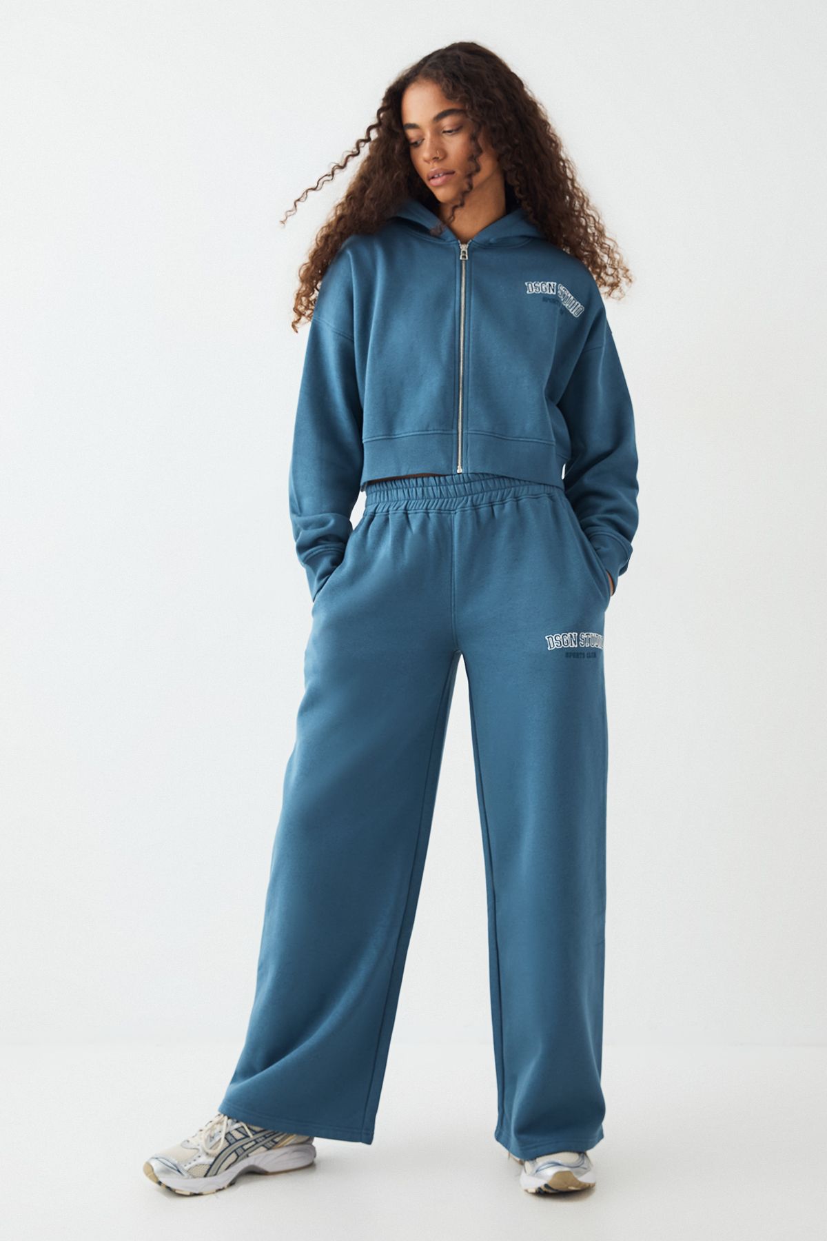 DSGN Studio DSGN Studio Applique Straight Leg Jogger Teal