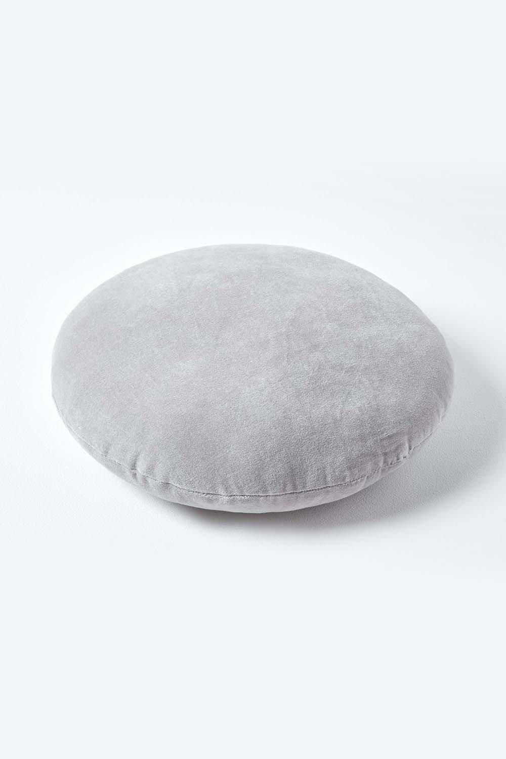 Homescapes Velvet Cushion, 40 cm Round image 3
