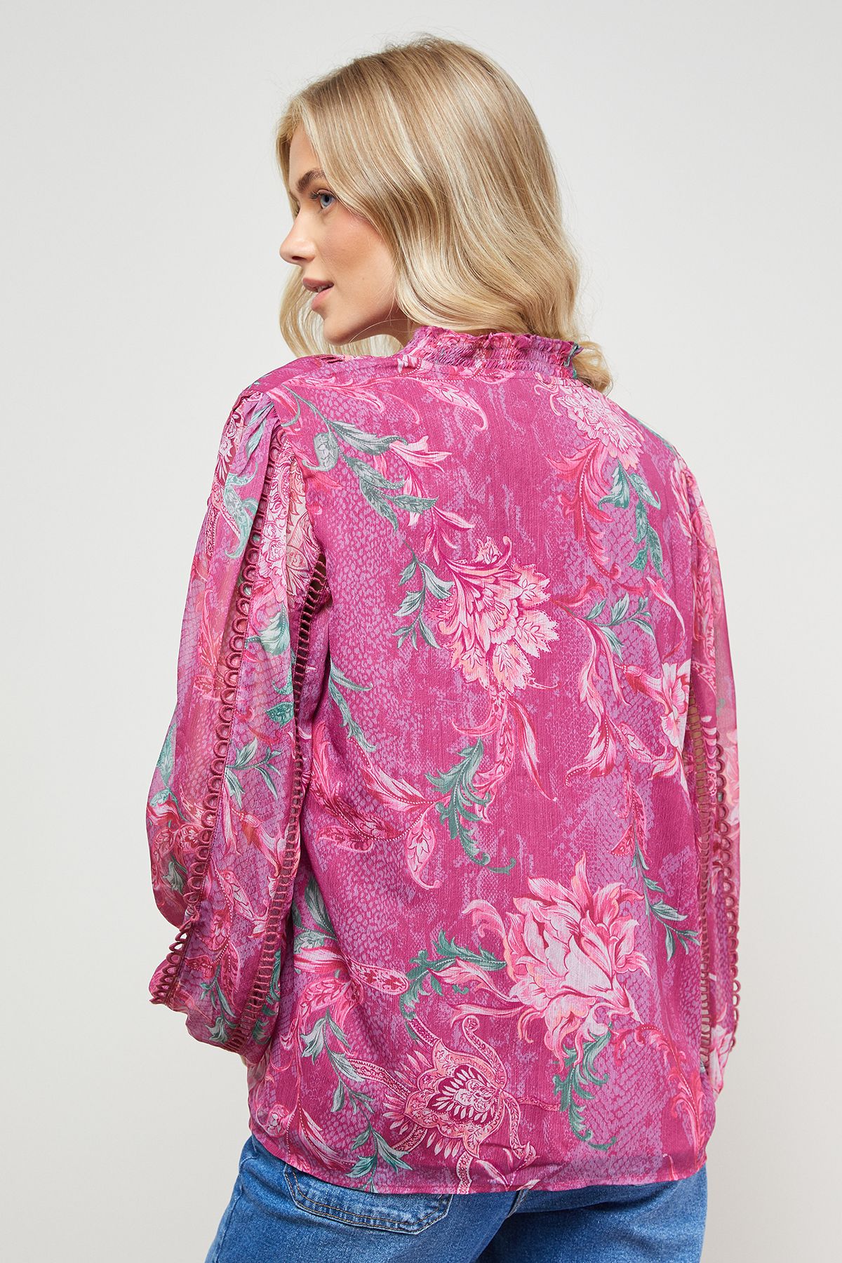 Oasis Printed Tie Neck Ruffle Detail Chiffon Blouse Floral image 4