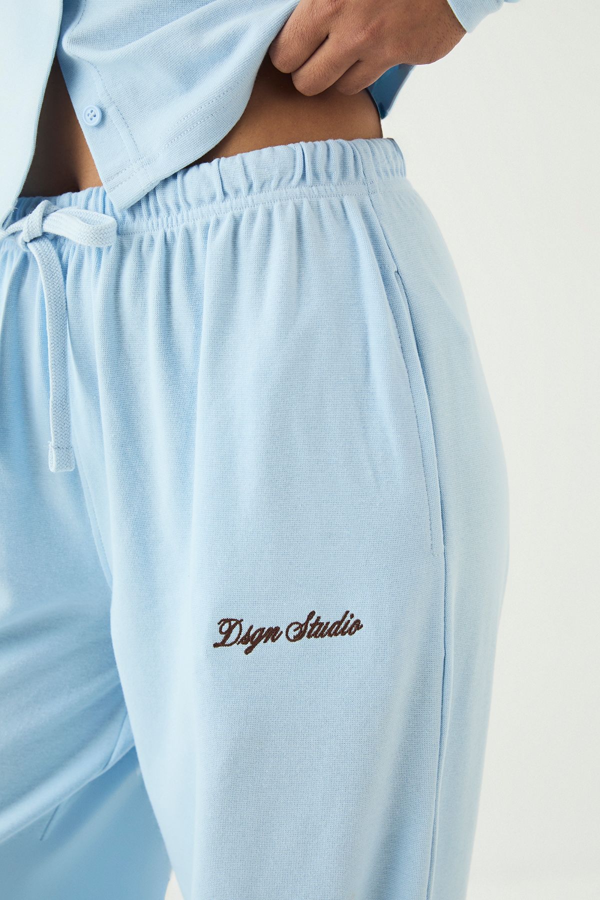 DSGN Studio DSGN Studio Embroidered Rib Wide Leg Trouser Light Blue image 4