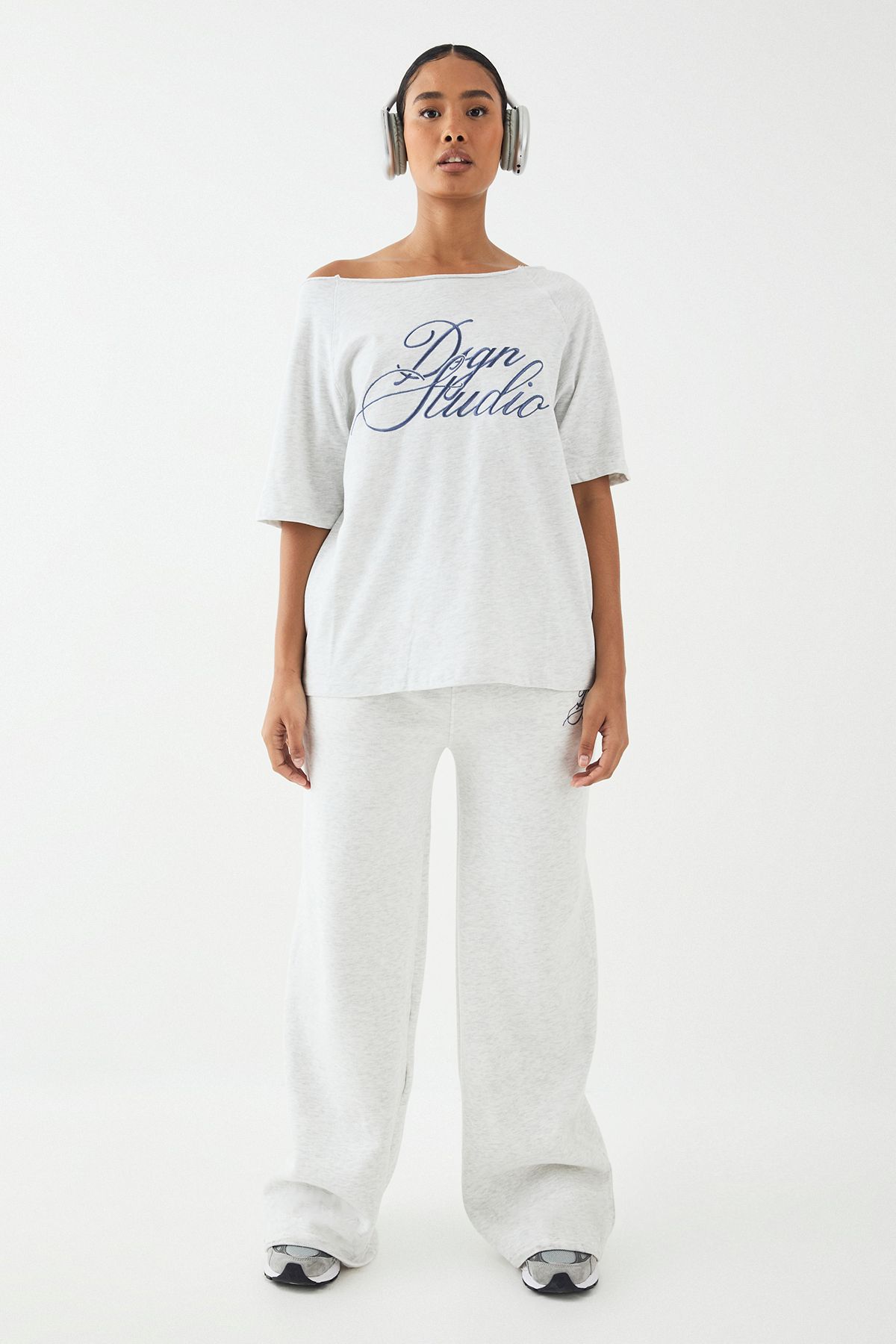 DSGN Studio DSGN Studio Script Embroidered Off The Shoulder T-Shirt Ash Grey image 5