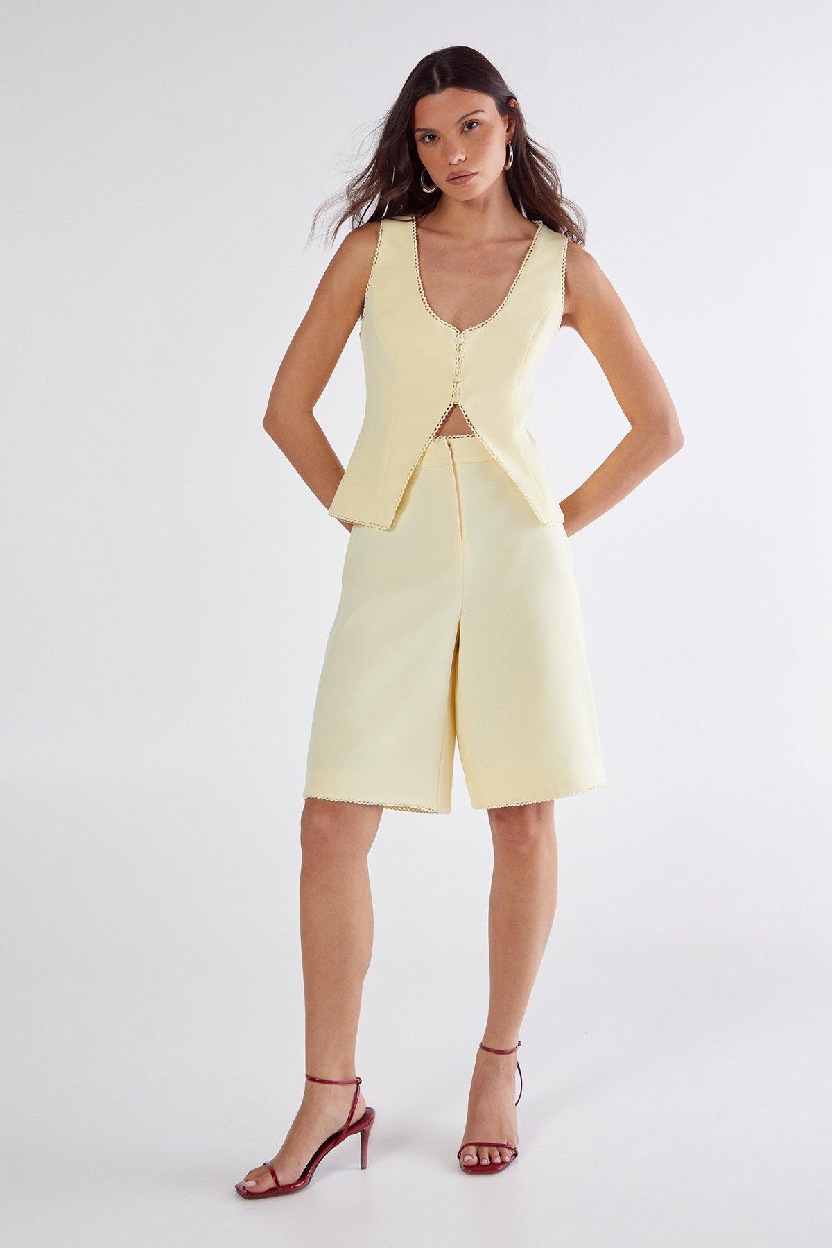 NastyGal Picot Trim Tailored Top Lemon image 1