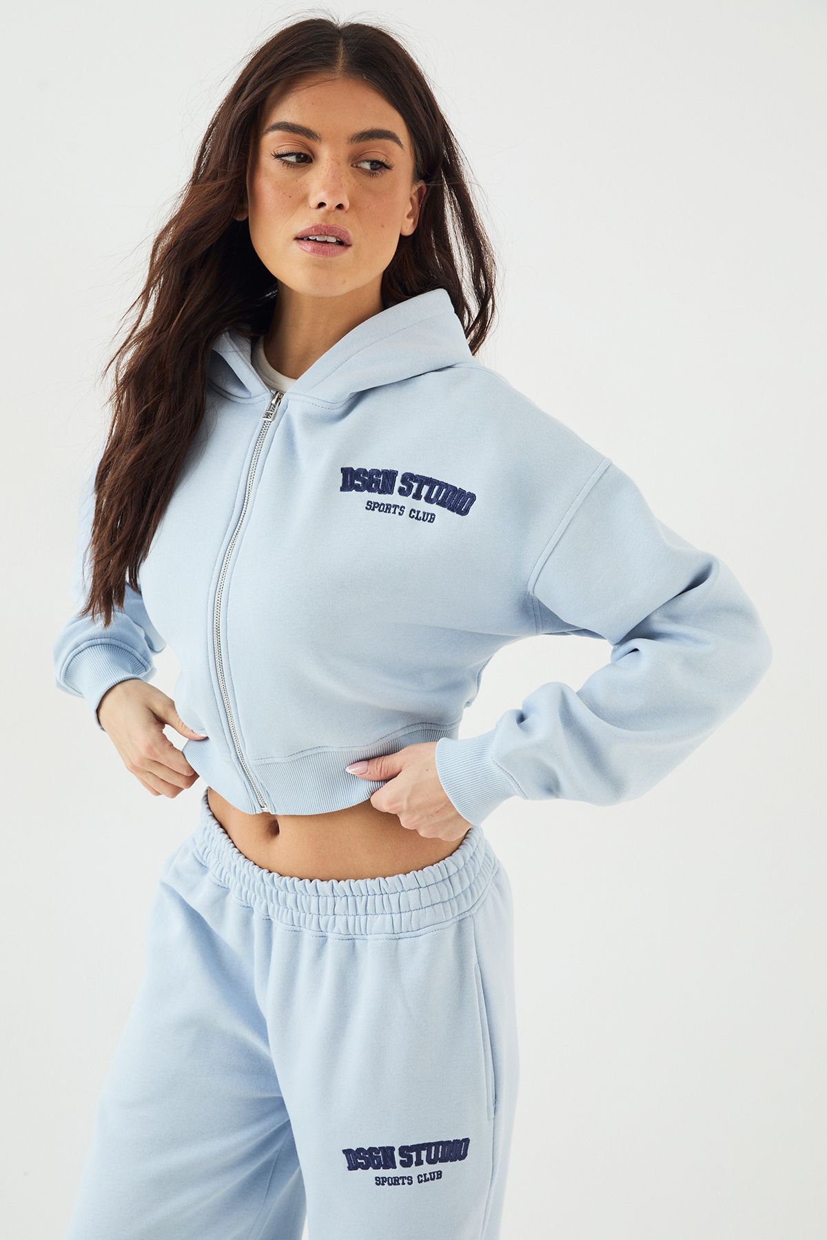 DSGN Studio DSGN Studio Applique Boxy Crop Hoodie Light Blue