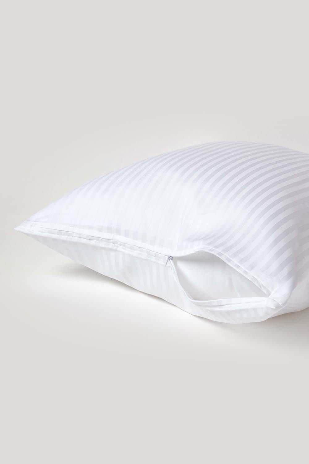 Homescapes Continental Pillowcase Egyptian Cotton 330 TC, 60 x 60 cm image 3