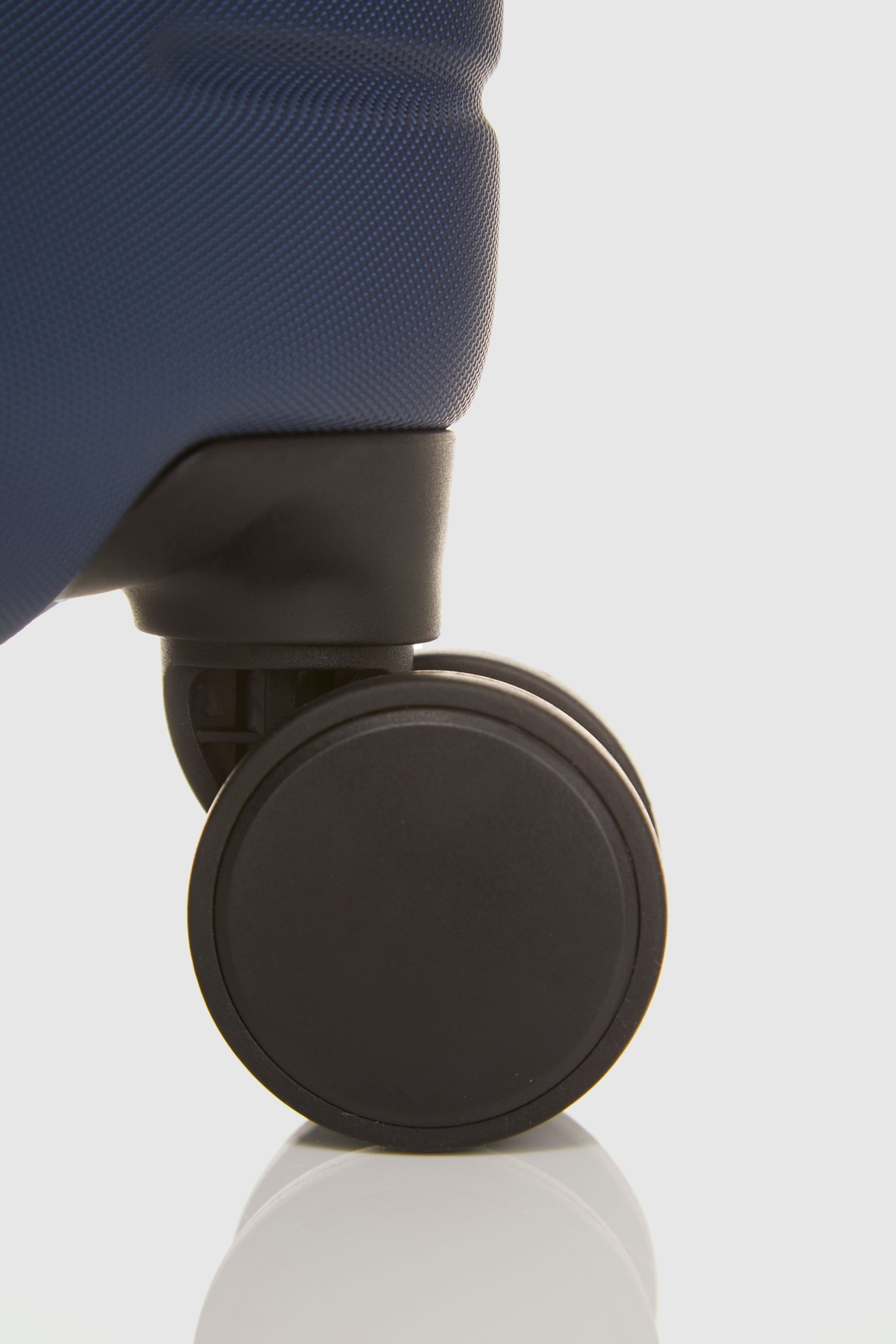 Nere Travel Stori Medium Suitcase image 6