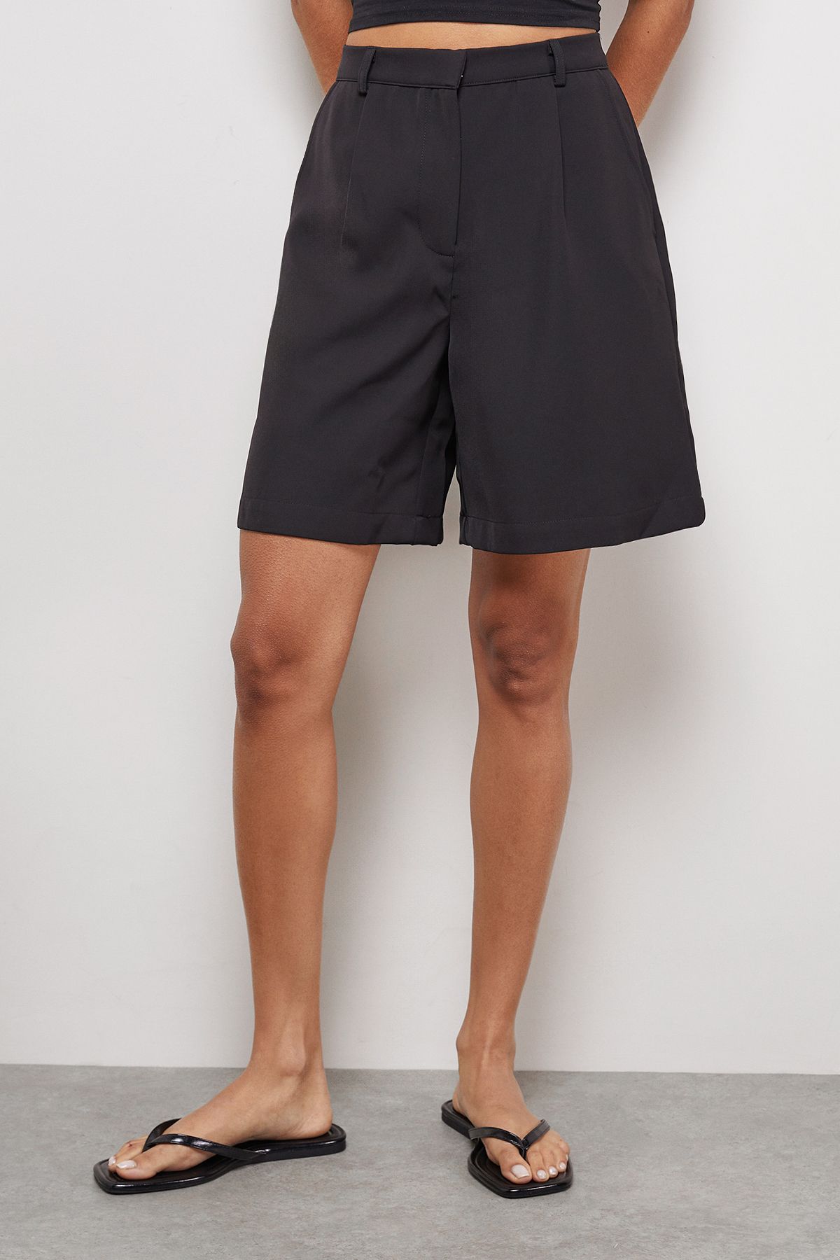 RUNWAY 1.8.1.8 Runway 1.8.1.8 City Style Bermuda Shorts Black image 2