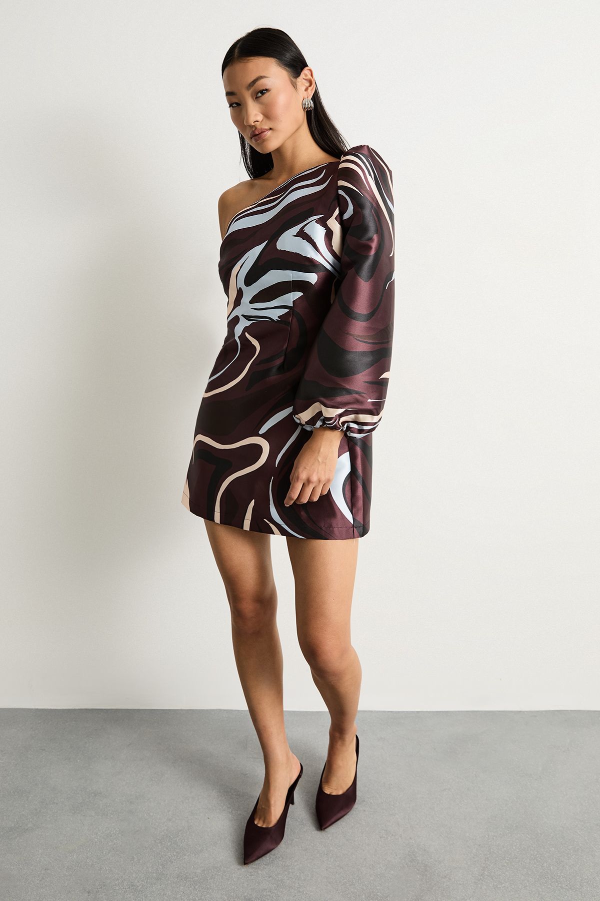 Warehouse Petite Printed One Shoulder Puff Sleeve Mini Dress Brown image 2