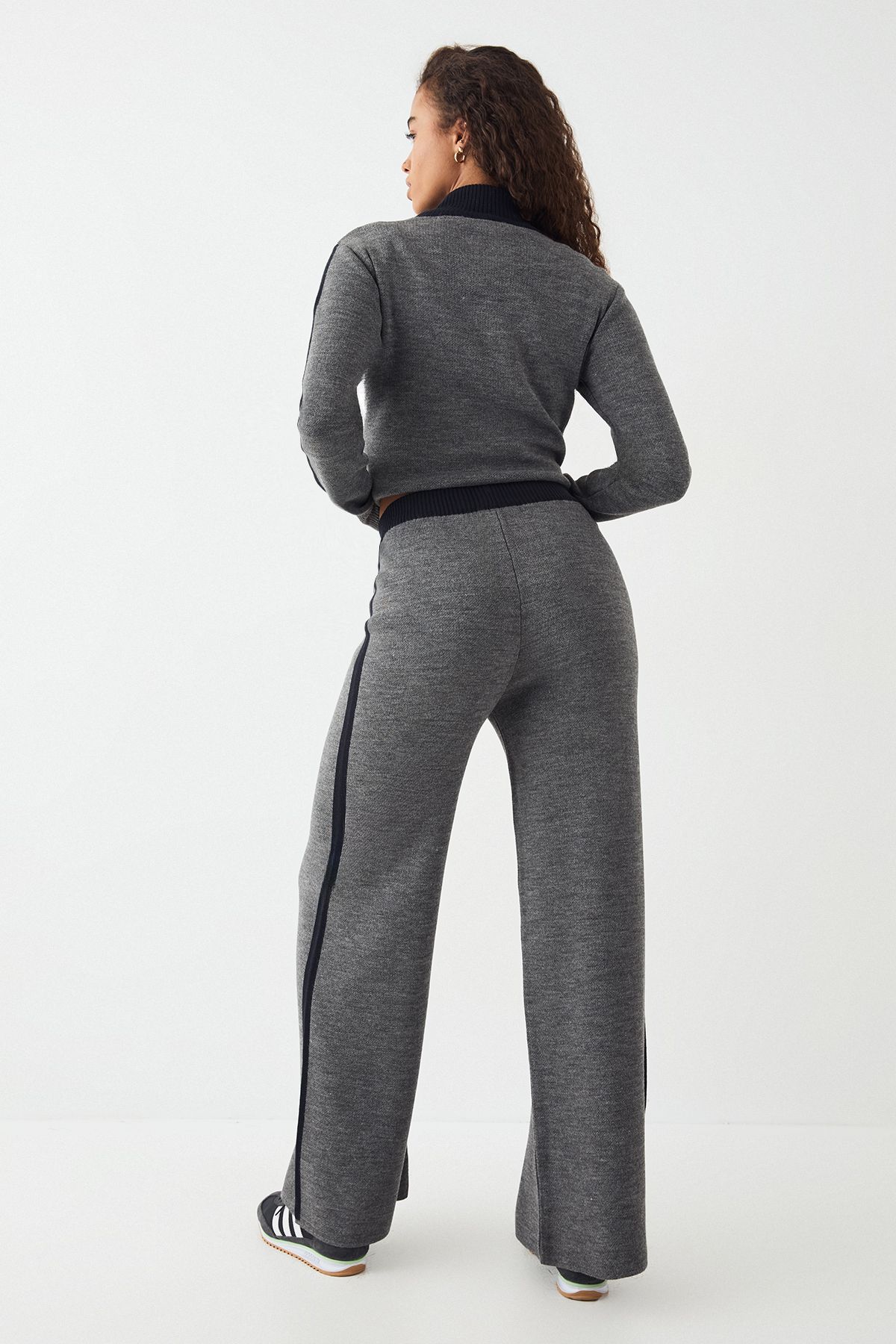 DSGN Studio DSGN Studio Colour Block Straight Leg Trouser Charcoal image 2