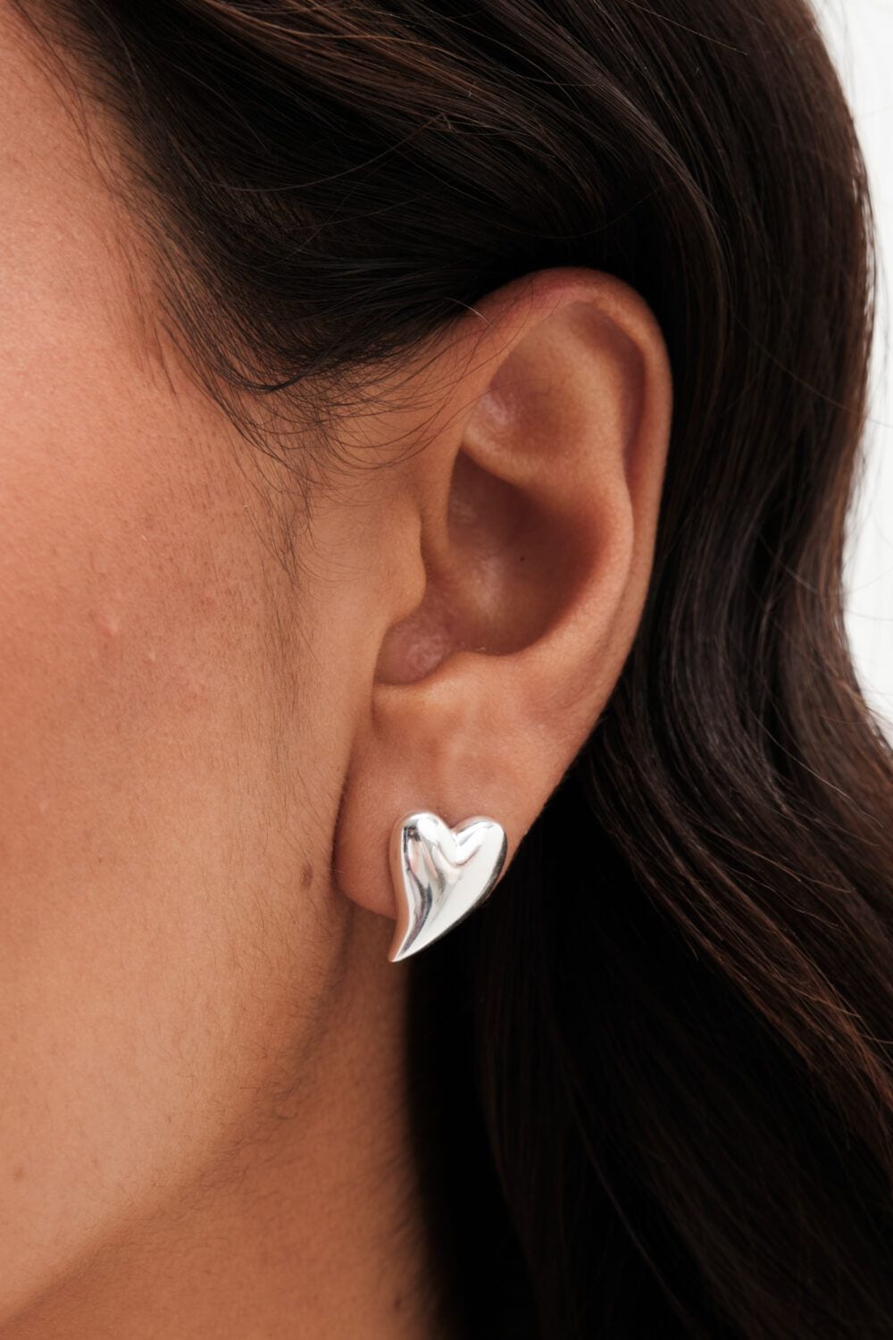 Simply Silver Simply Silver Sterling Silver 925 Polished Silver Tapered Heart Stud Earrings image 1