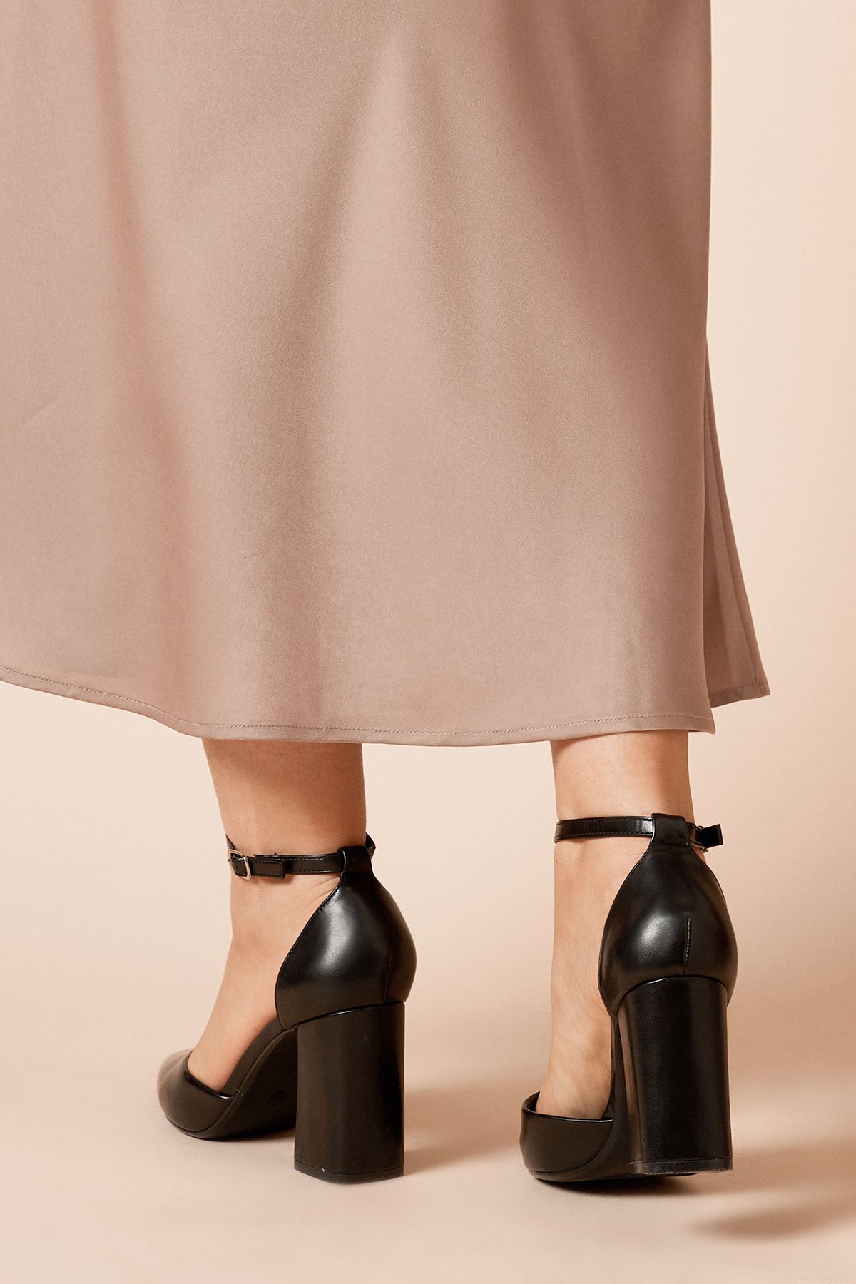 Dorothy Perkins Blanche Ankle Strap Pointed High Block Heel Court Shoes Black image 4