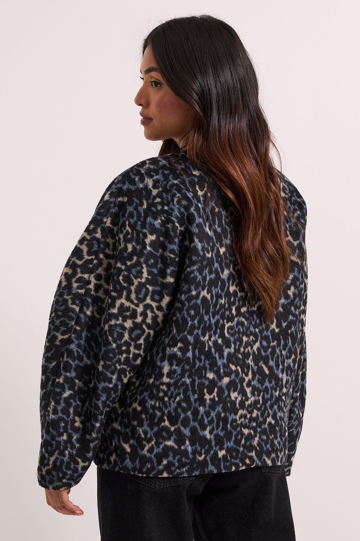 Dorothy Perkins Petite Short Collarless Animal Print Coat Blue image 4