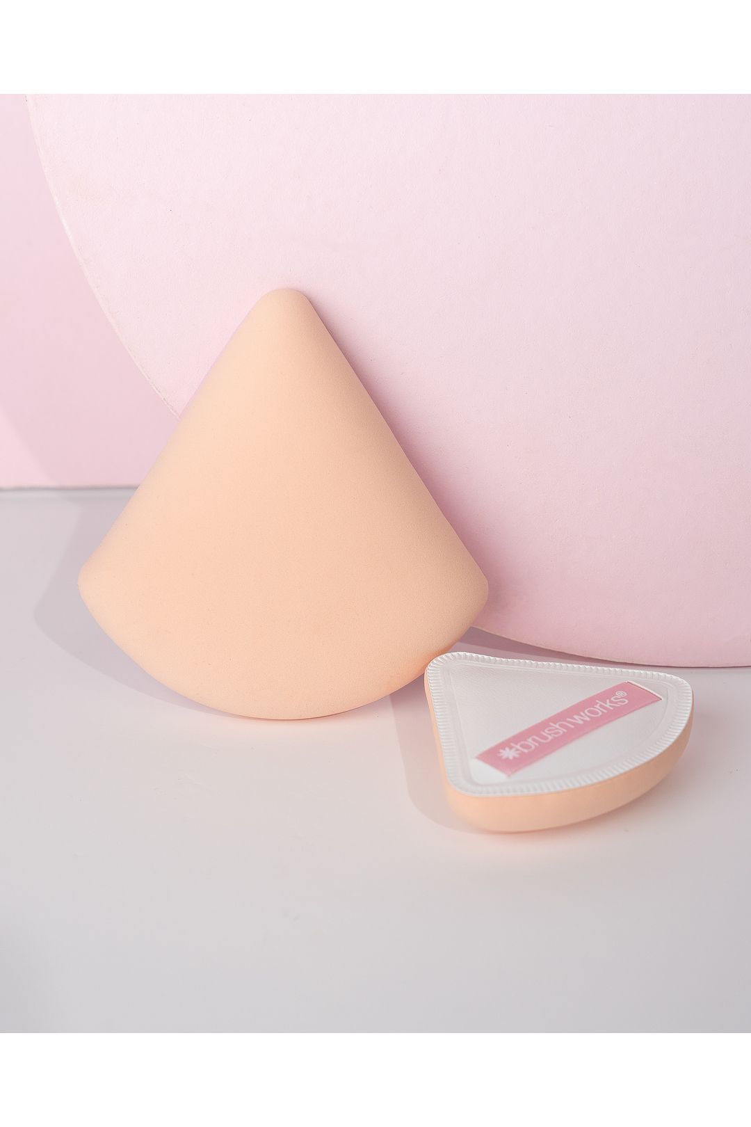 Brushworks Triangular Pillow Puff Duo Pink image 4