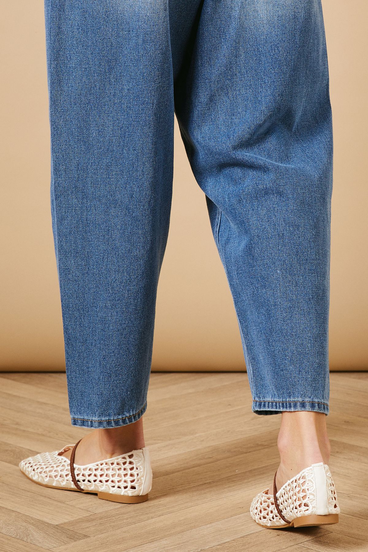 Oasis Lacey Open Weave Mary Jane Ballet Pumps Ivory image 4