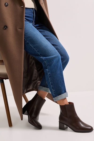 Dorothy Perkins Wide Fit Maias Block Heel Chelsea Boots Brown