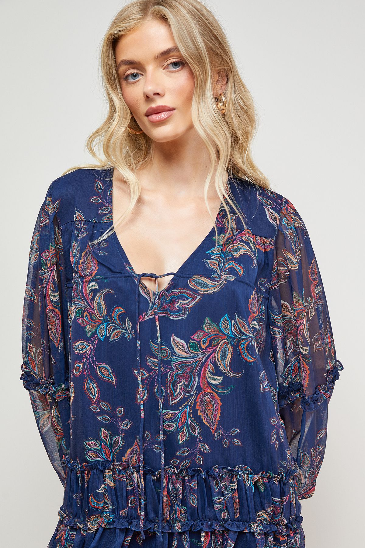 Oasis Printed Chiffon Shirred Front Tie Neck Mini Dress Navy image 3