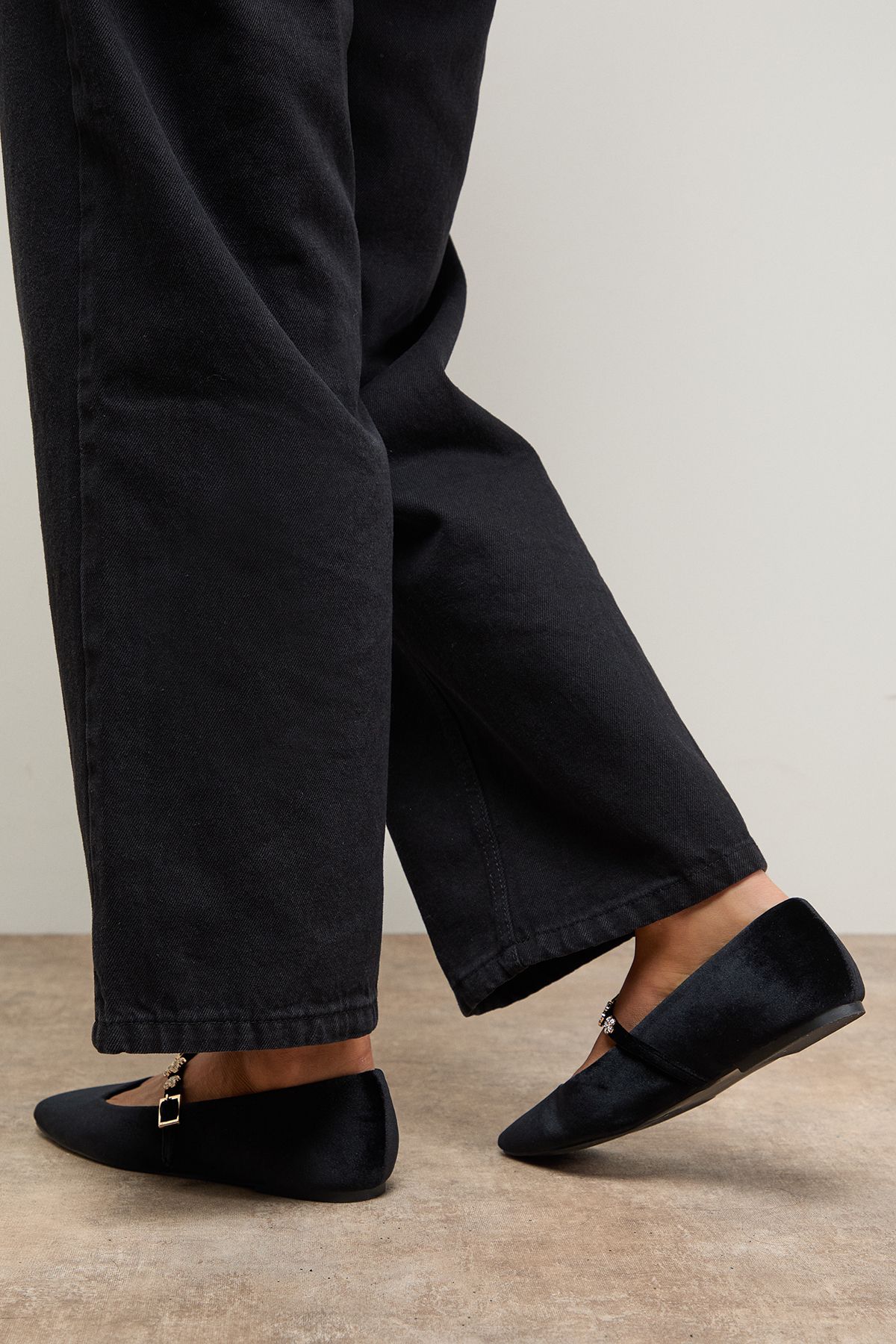 Oasis Jem Velvet Flower Brooch Detail MaryJane Ballet Pump Black image 4