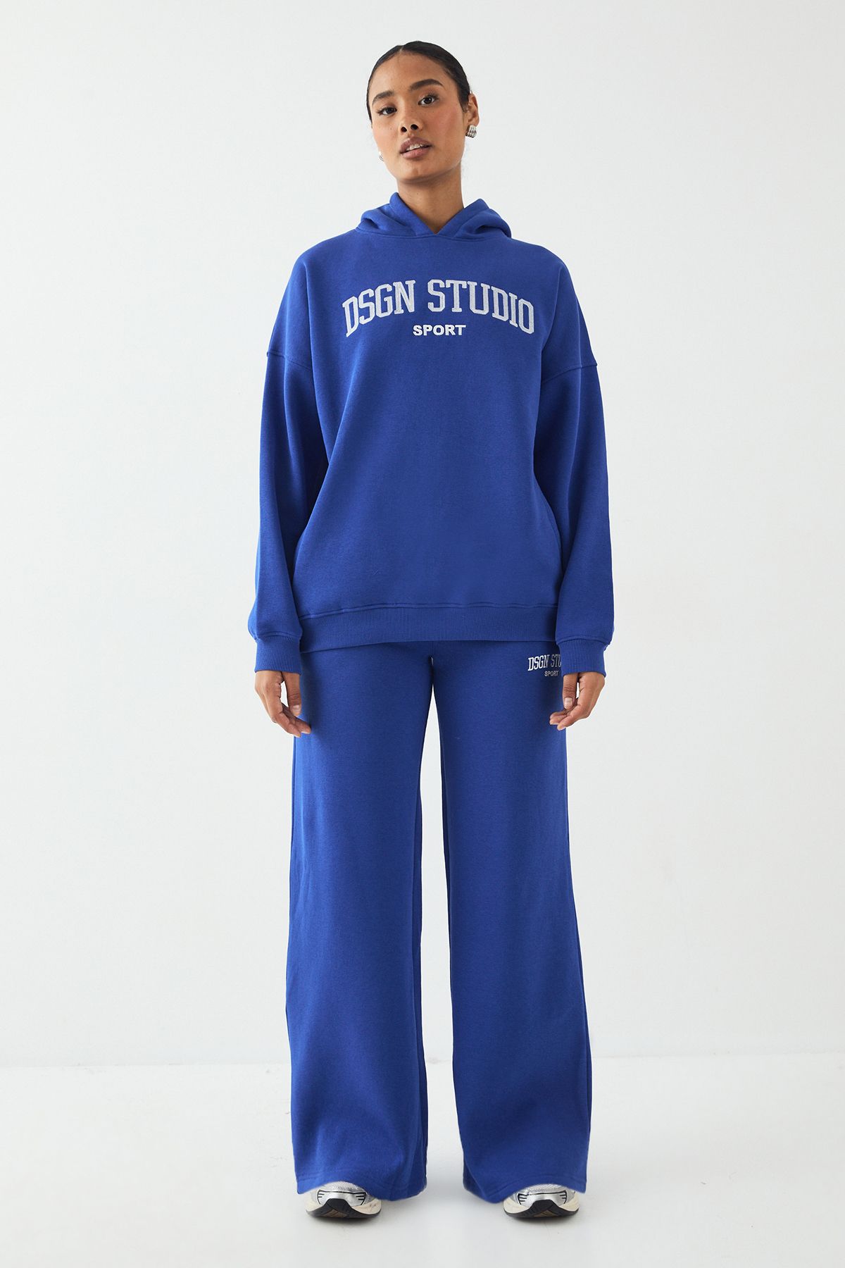 DSGN Studio DSGN Studio Embroidered Straight Leg Jogger Cobalt image 5