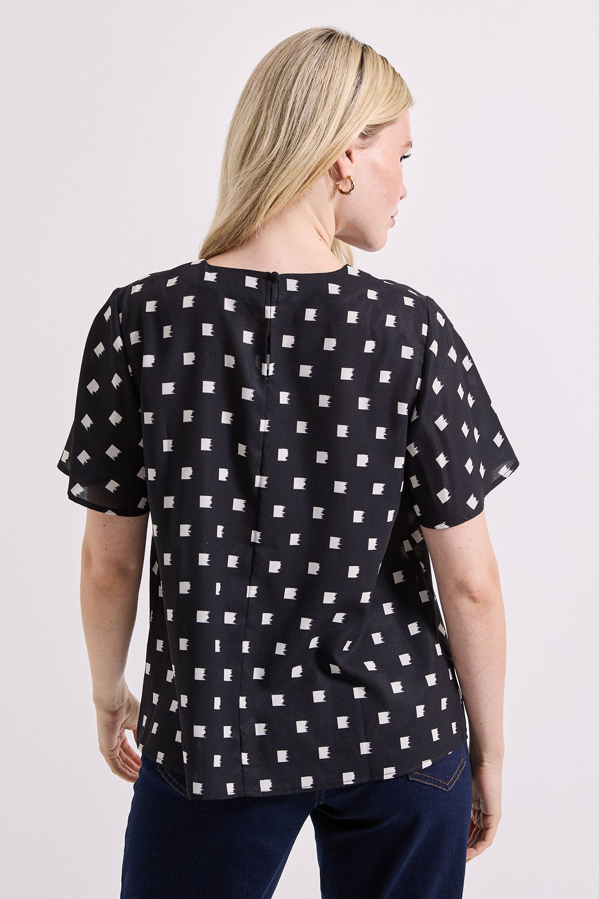 Dorothy Perkins Printed Gathered Neckline Angel Sleeve Blouse Mono image 3