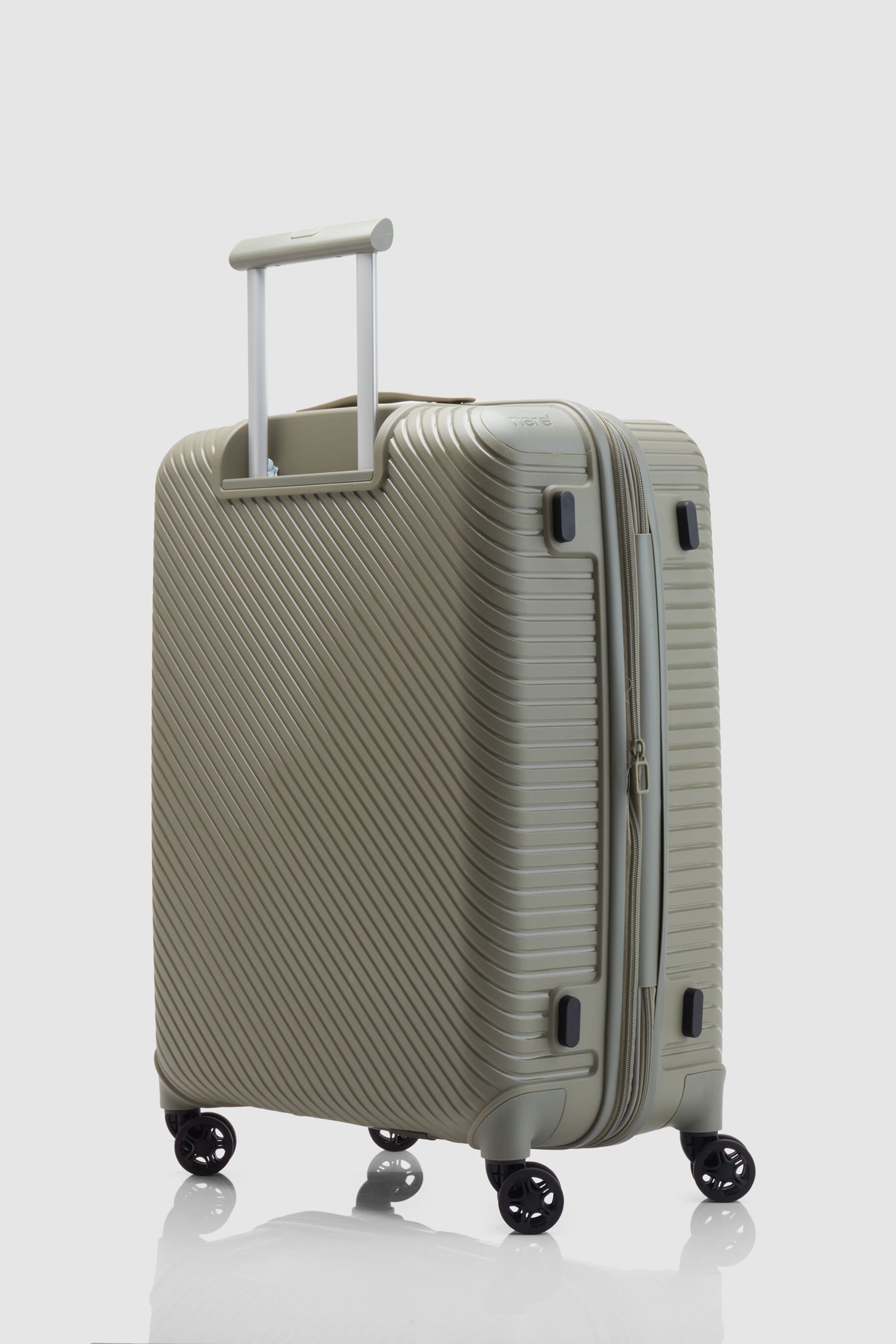 Nere Travel Bondi Medium Suitcase image 4