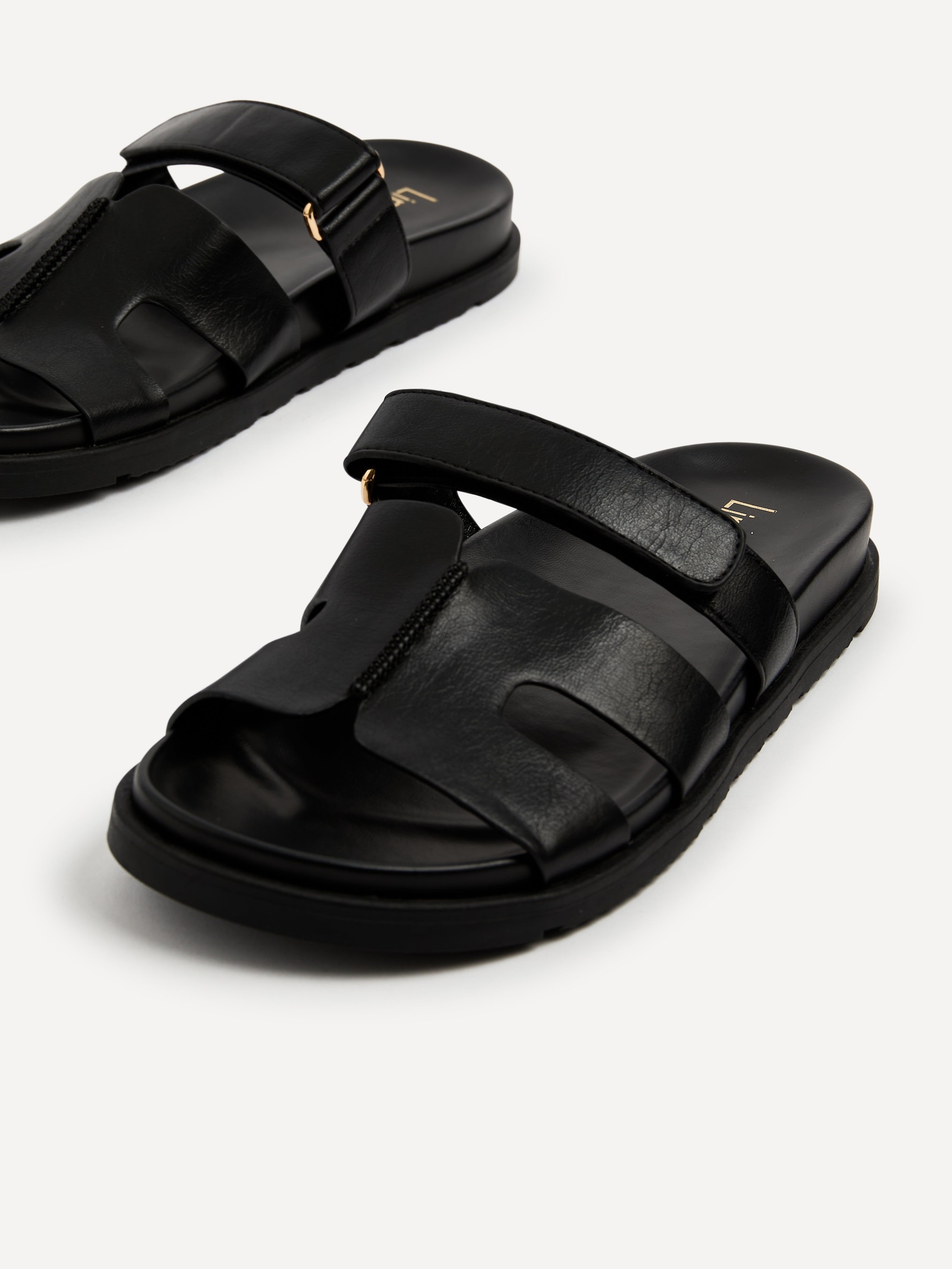 Linzi Emmy Black Faux Leather Footbed Linked Design Sandal image 4