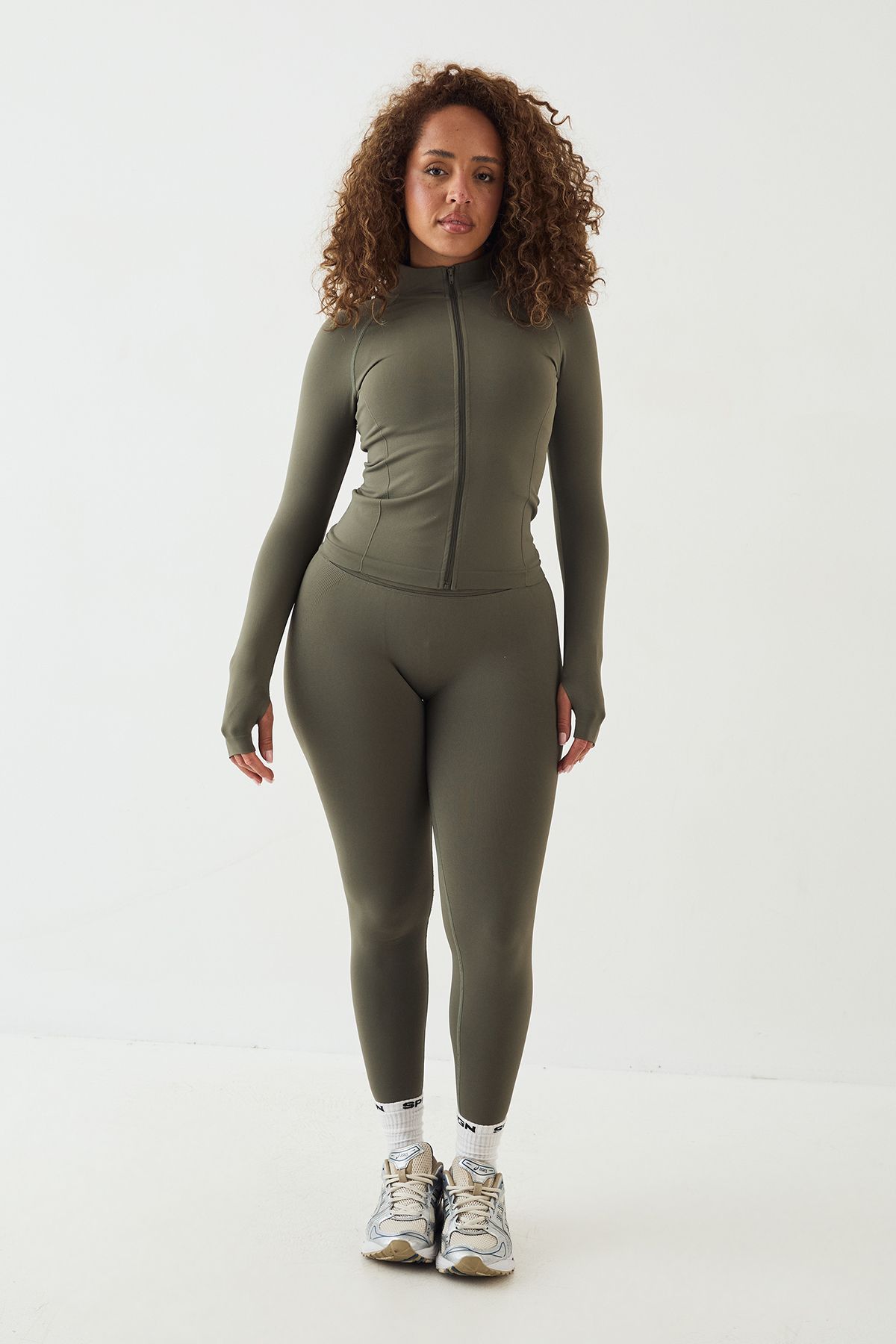 DSGN Studio DSGN Studio Sport Ultra Contour Seamless Zip Through Sports Jacket Fern image 5