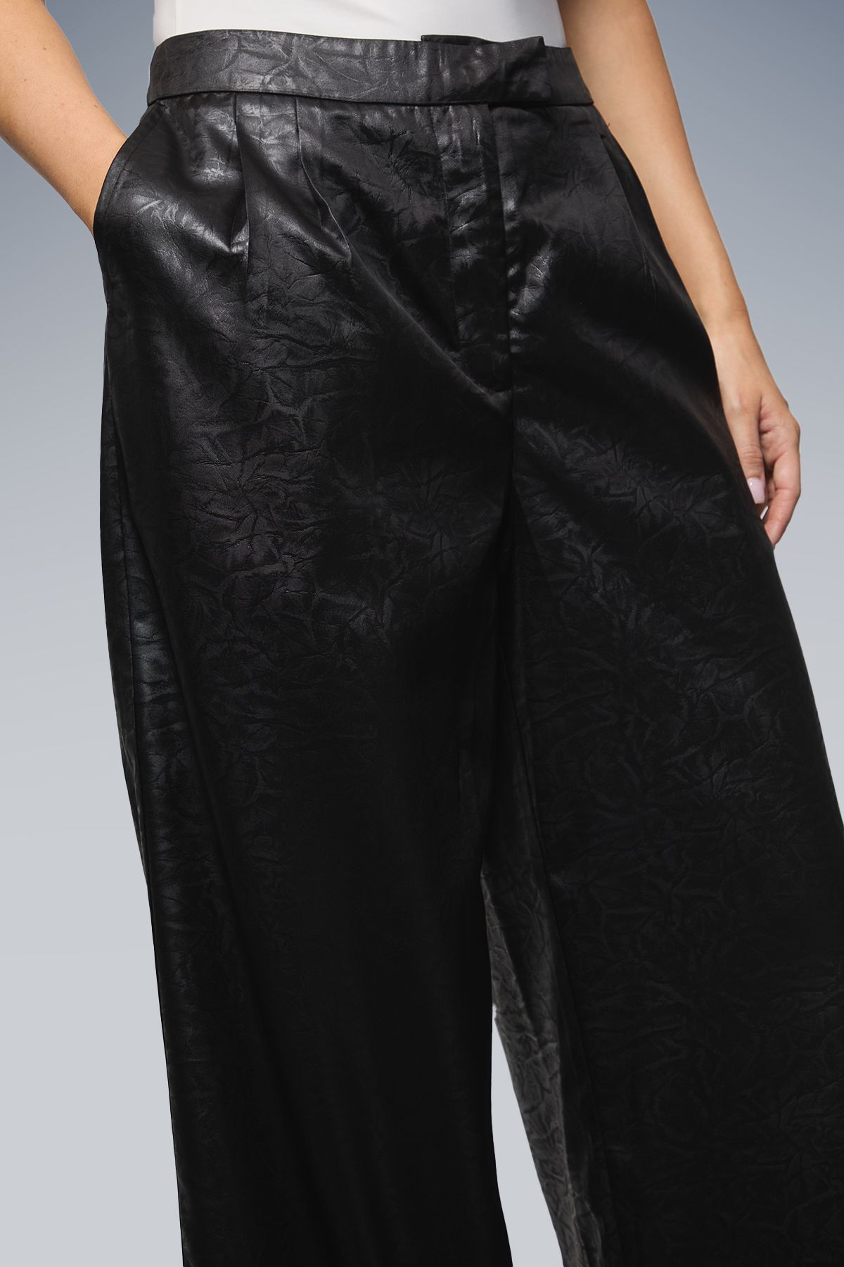 Dorothy Perkins Textured Satin Pleated Wide Leg Trouser Black image 4
