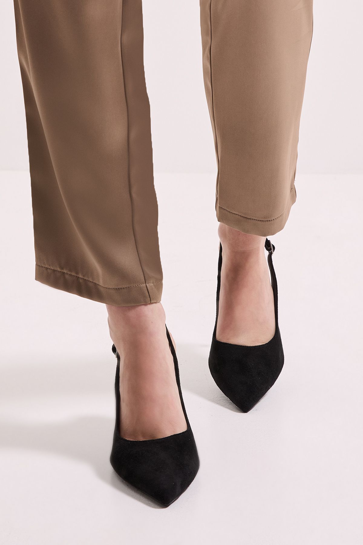 Dorothy Perkins Dasha Sling Back High Stiletto Court Shoes Natural Black image 3