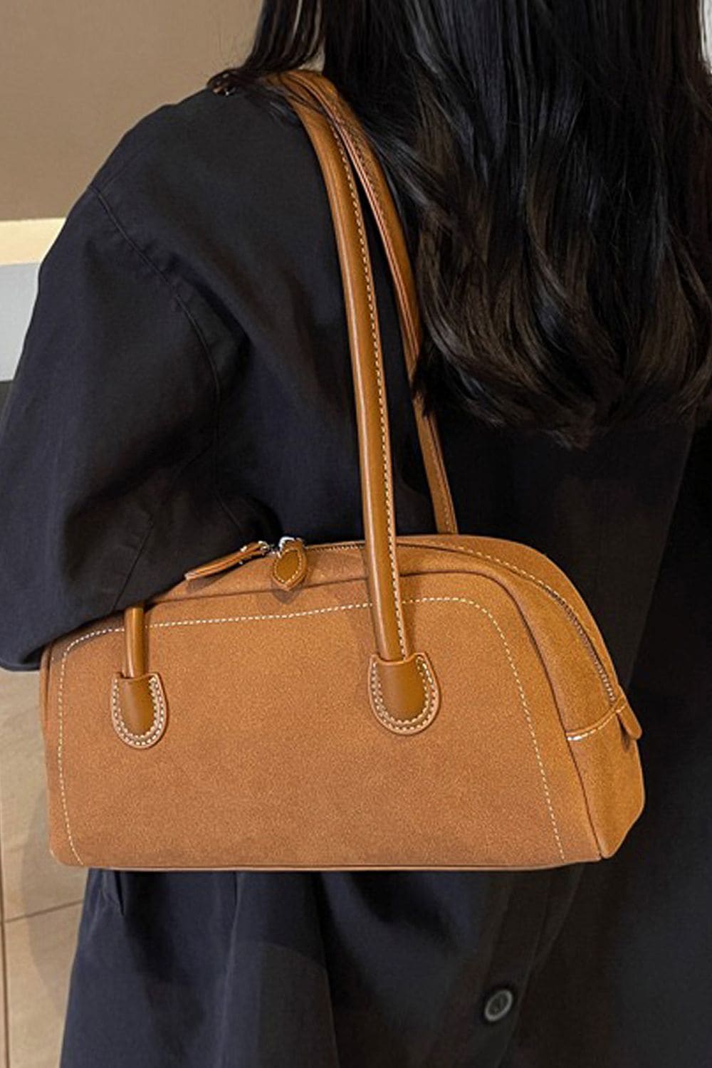 XY London 'Ashden' Women's Handbag with Shoulder Strap and Faux Suede Finish image 4