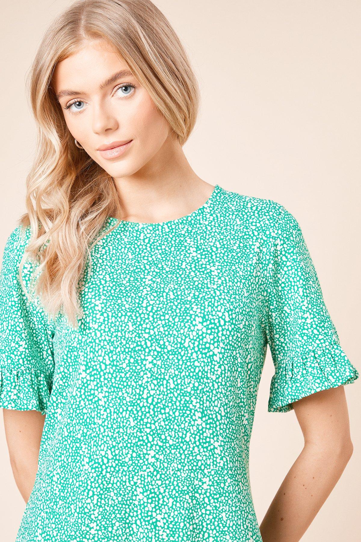 Dorothy Perkins Short Sleeve Green Spot Frill Hem Mini Dress Green image 3