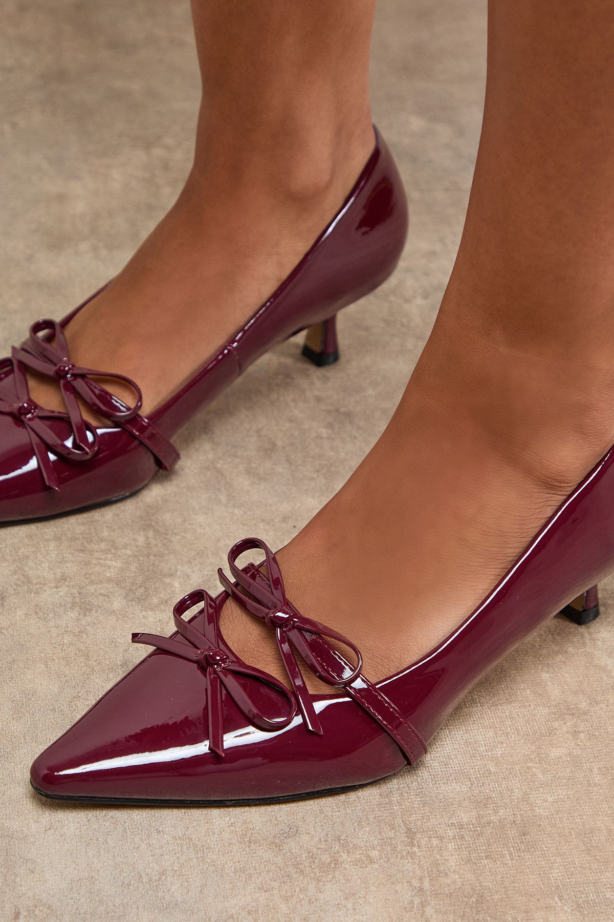 Oasis Rita Faux Patent Leather Double Bow Mary Jane Kitten Heel Court Shoes Dark Red image 3