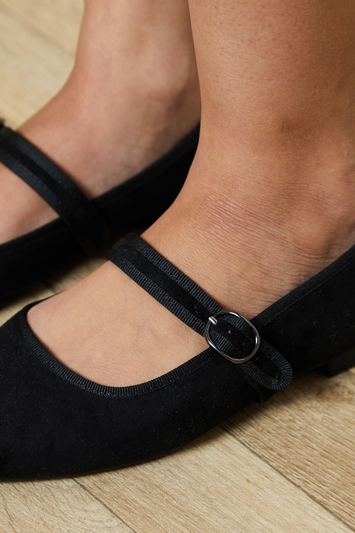 Oasis Buffy Faux Suede Square Toe Mary Jane Ballet Pumps Natural Black image 4