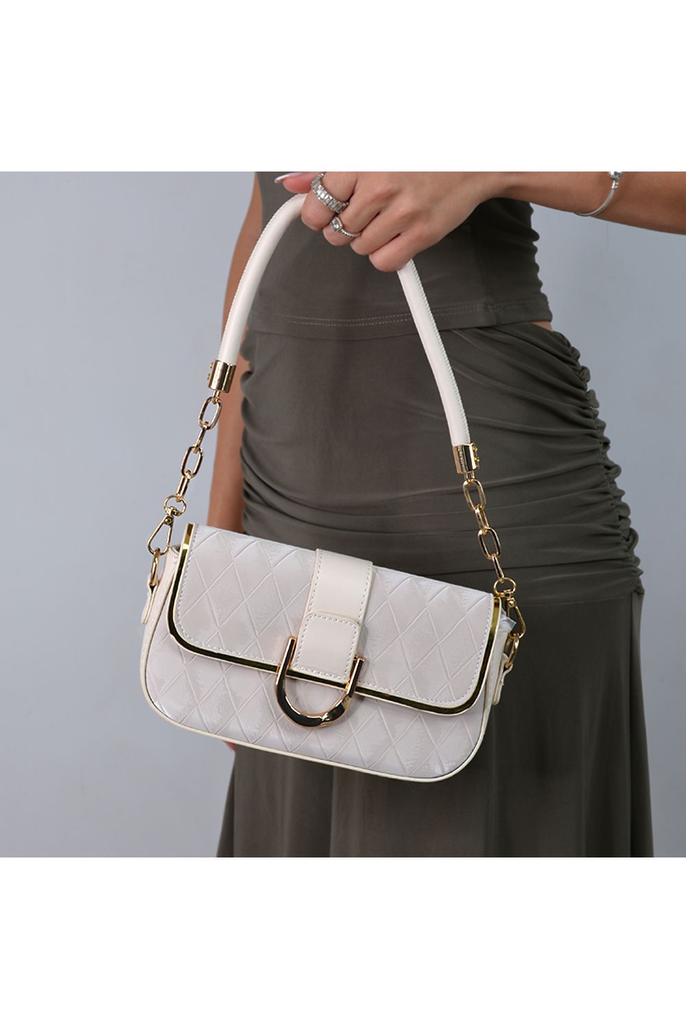 XY London 'Myla' Quilted Shoulder Bag With Gold Chain Strap image 2