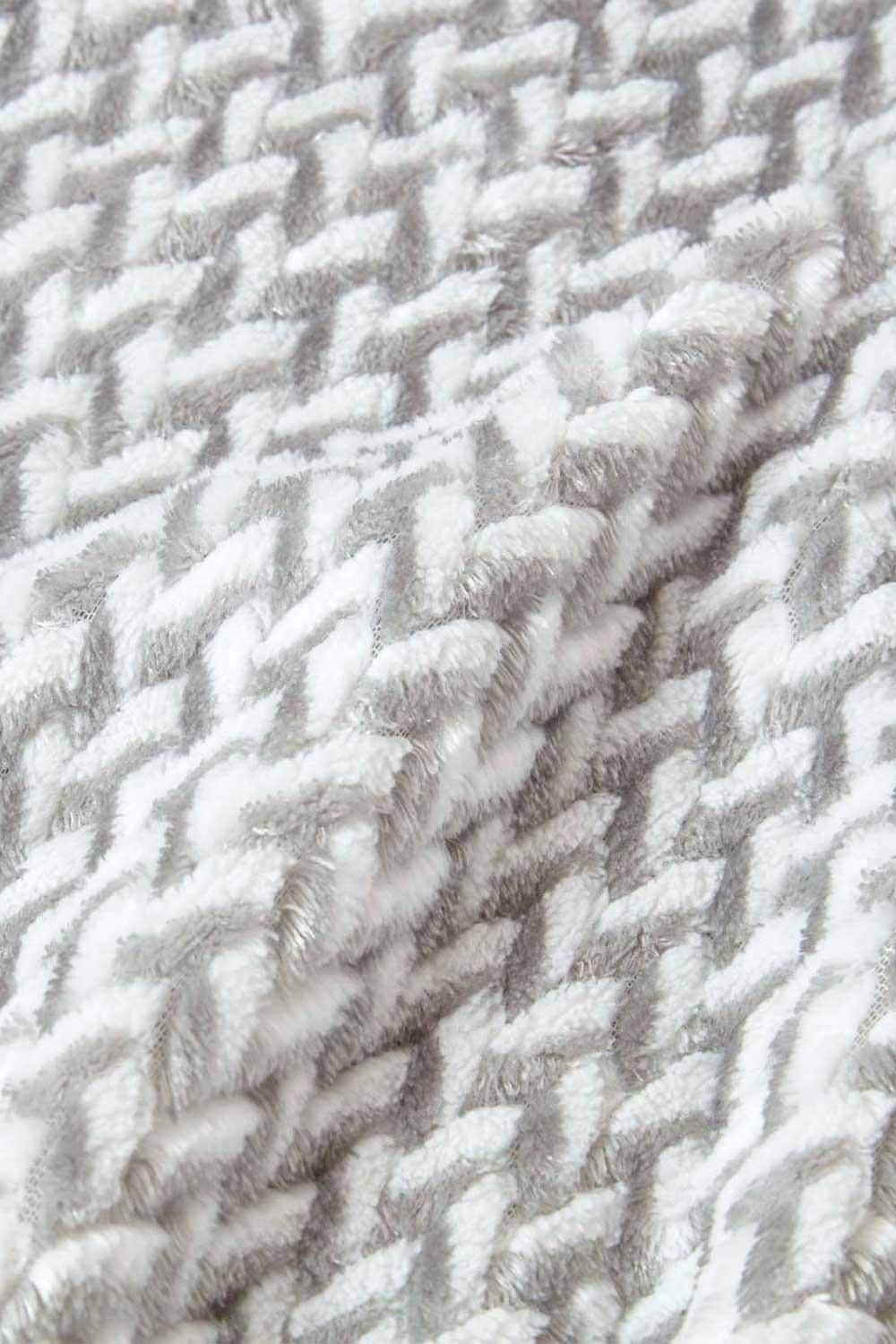 Homescapes Mora Faux Fur Velvet Throw image 4