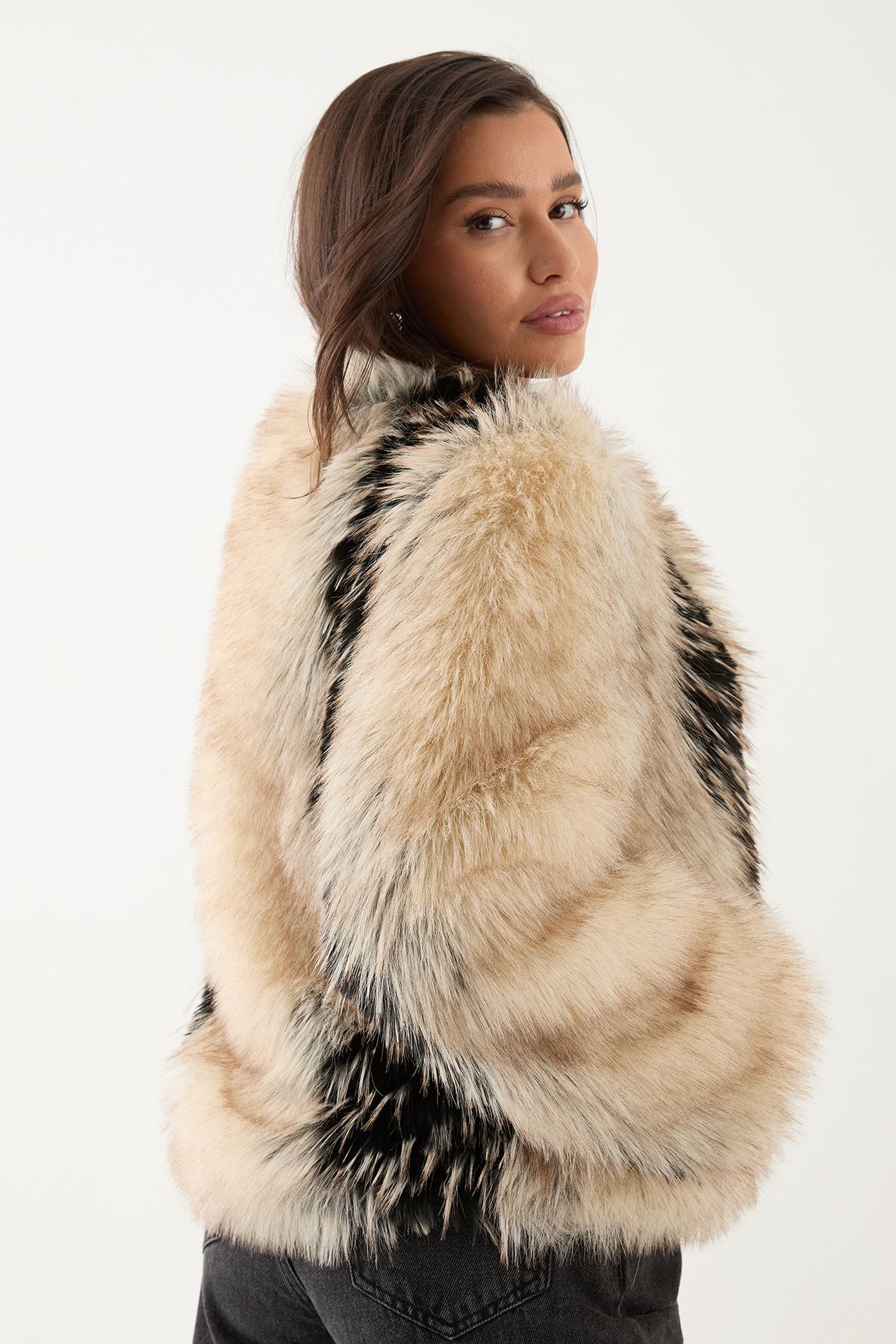 MissPap Collarless Faux Fur Coat Brown image 3