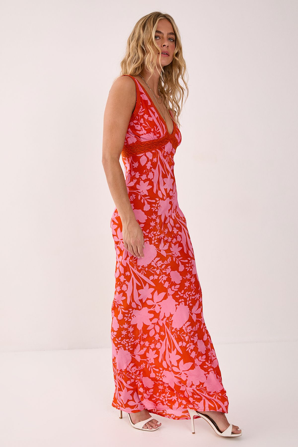 NastyGal Floral Lace Insert Plunge Maxi Dress Red image 4