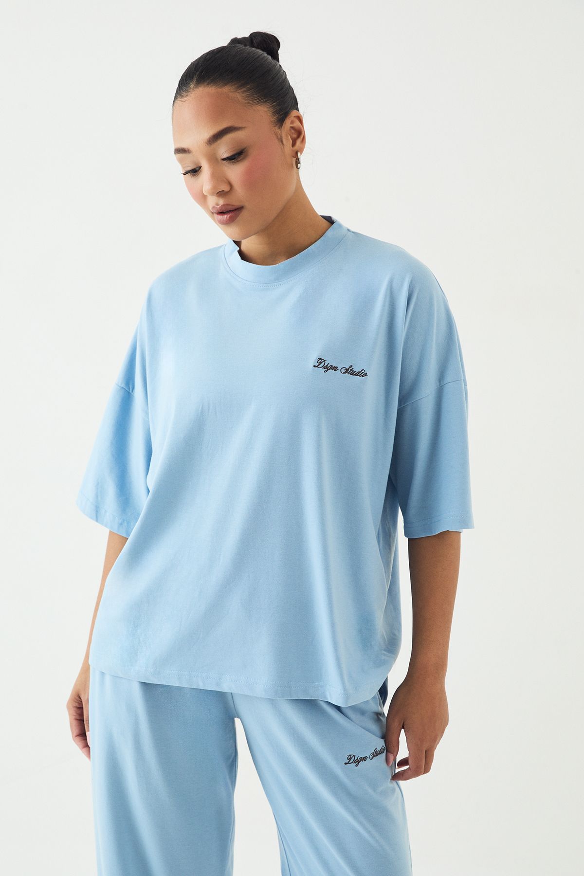 DSGN Studio DSGN Studio Lounge Short Sleeve Oversized Supersoft T-Shirt Light Blue