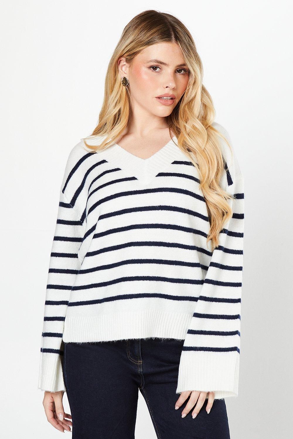 Dorothy Perkins V Neck Stripe Knitted Jumper White image 4