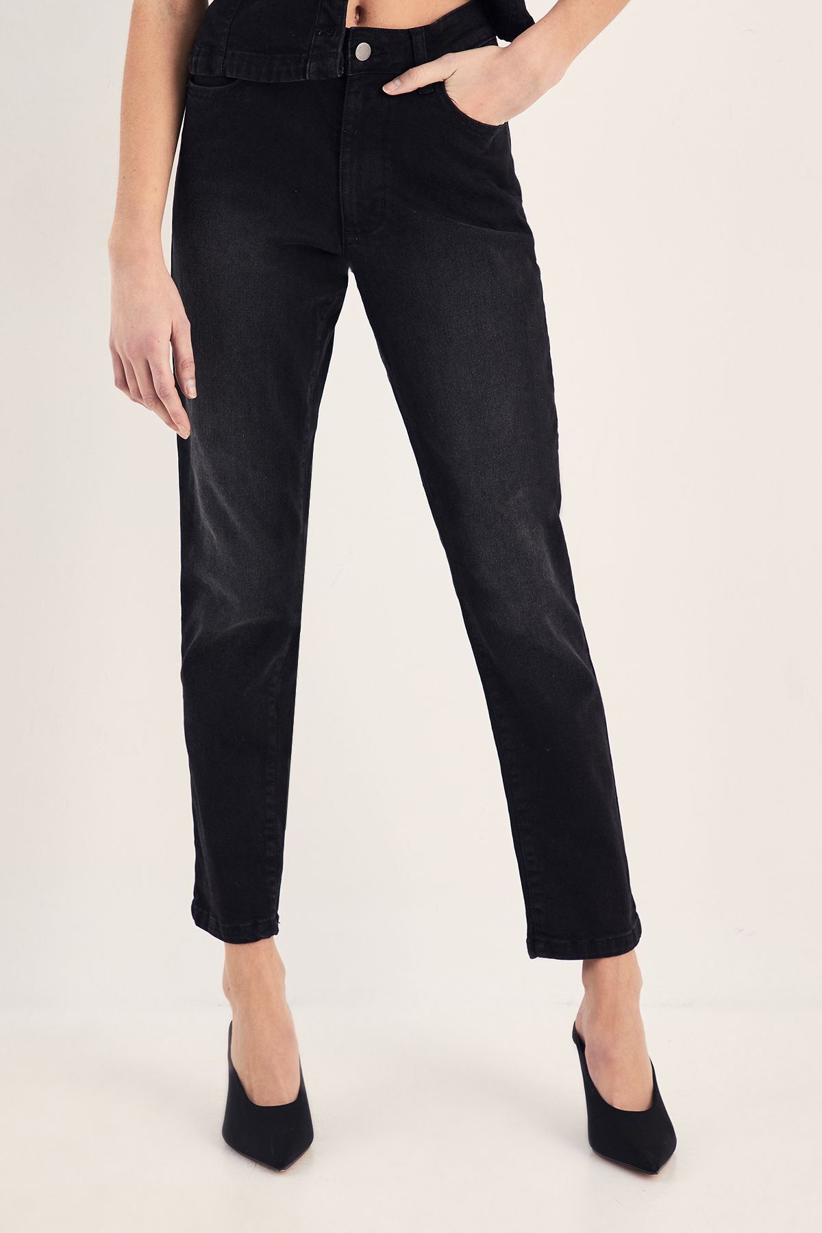 NastyGal The Ultimate Skinny Jean Washed Black image 2