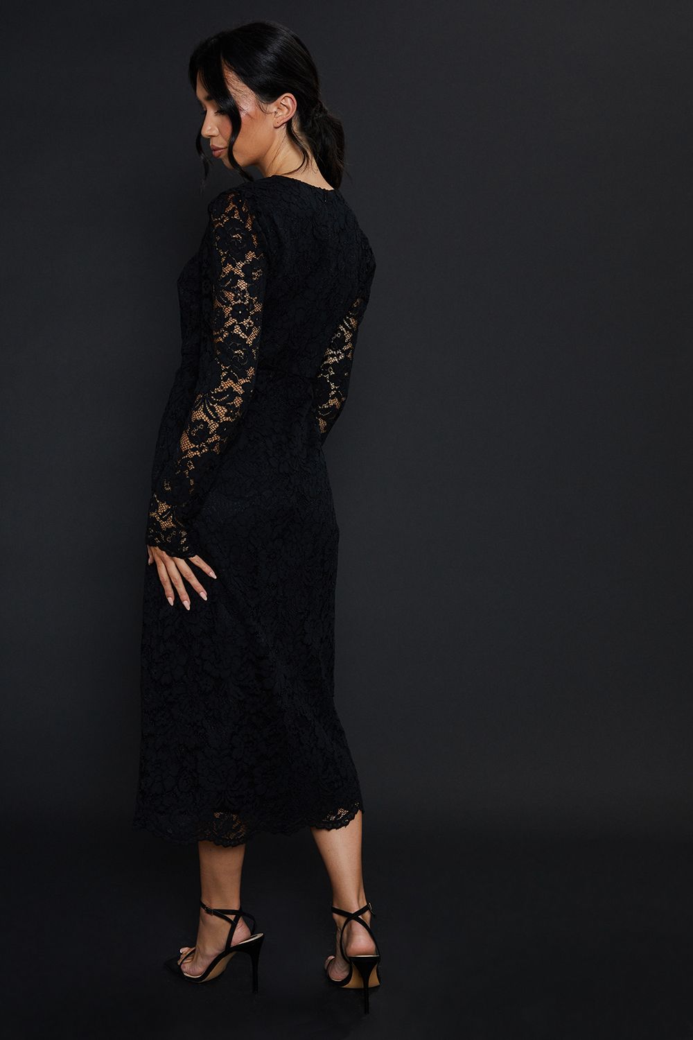 Dorothy Perkins Lace Long Sleeve Vneck Midi Dress Black image 3